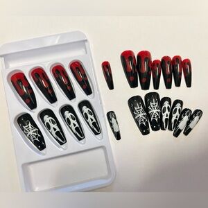 New, 22 pieces Halloween Nail Set Size M